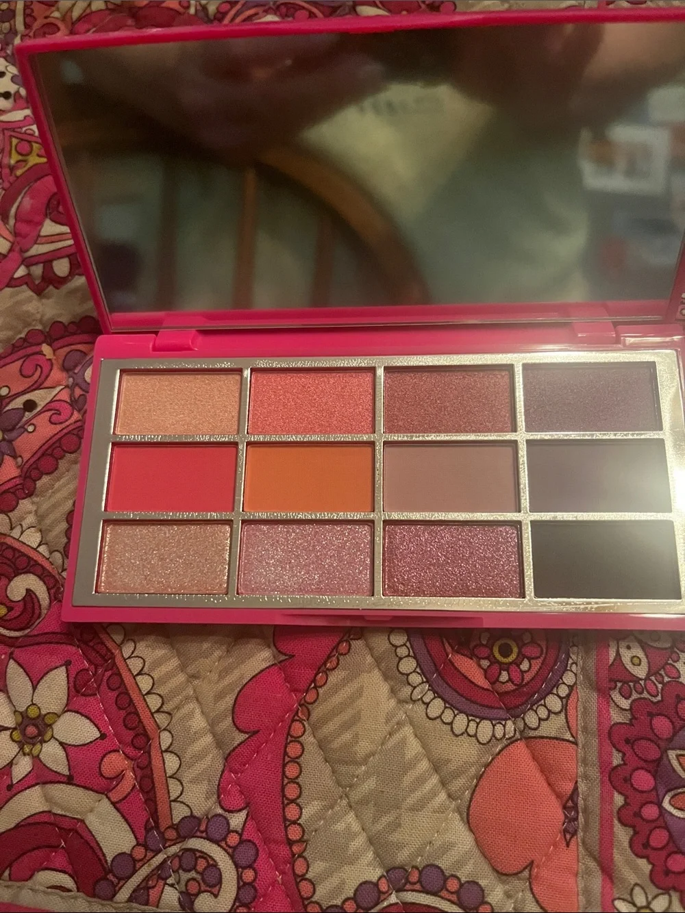 Illuminati Women Makeup Eyeshadow Palette - Hot Pink